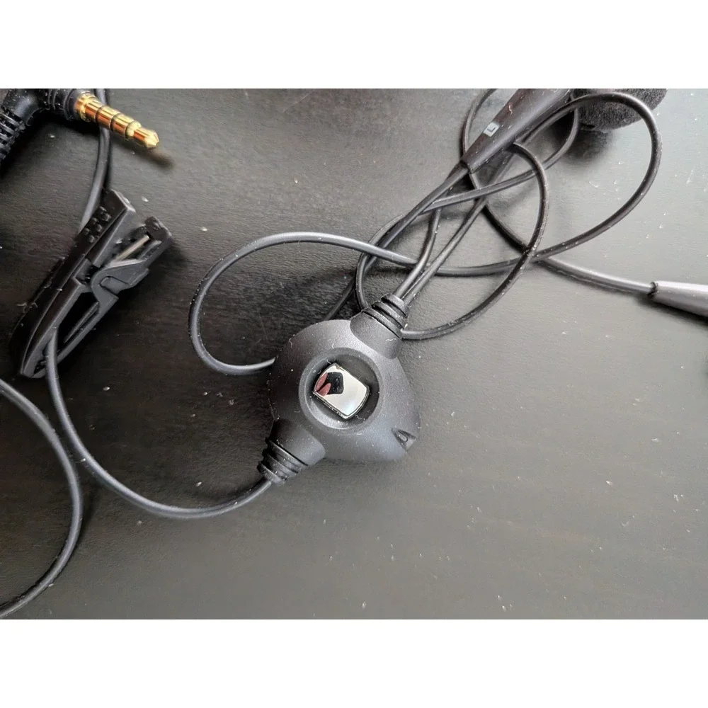 Blackberry Wired Stereo Headset 3.5 mm HDW-14322-001 Black